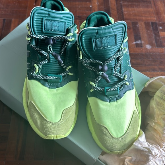 Ivy Park - Picture 2 of 3